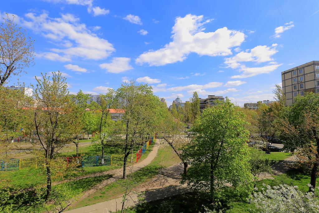 Apartment On Obolonskiy Prospect 16V Κίεβο Εξωτερικό φωτογραφία